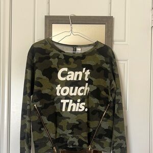 H&M Green Camouflage Sweatshirt